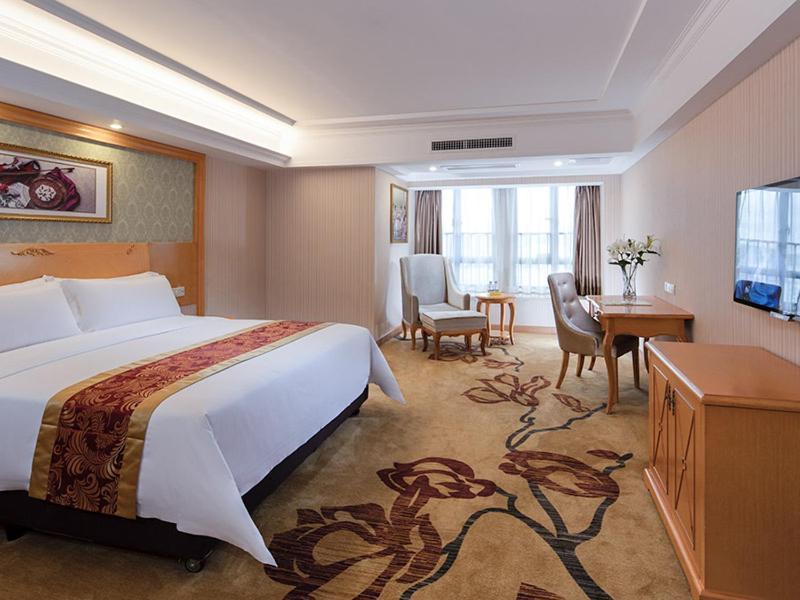 Vienna International Hotel Zhongshan Torch Development Zone Exterior photo